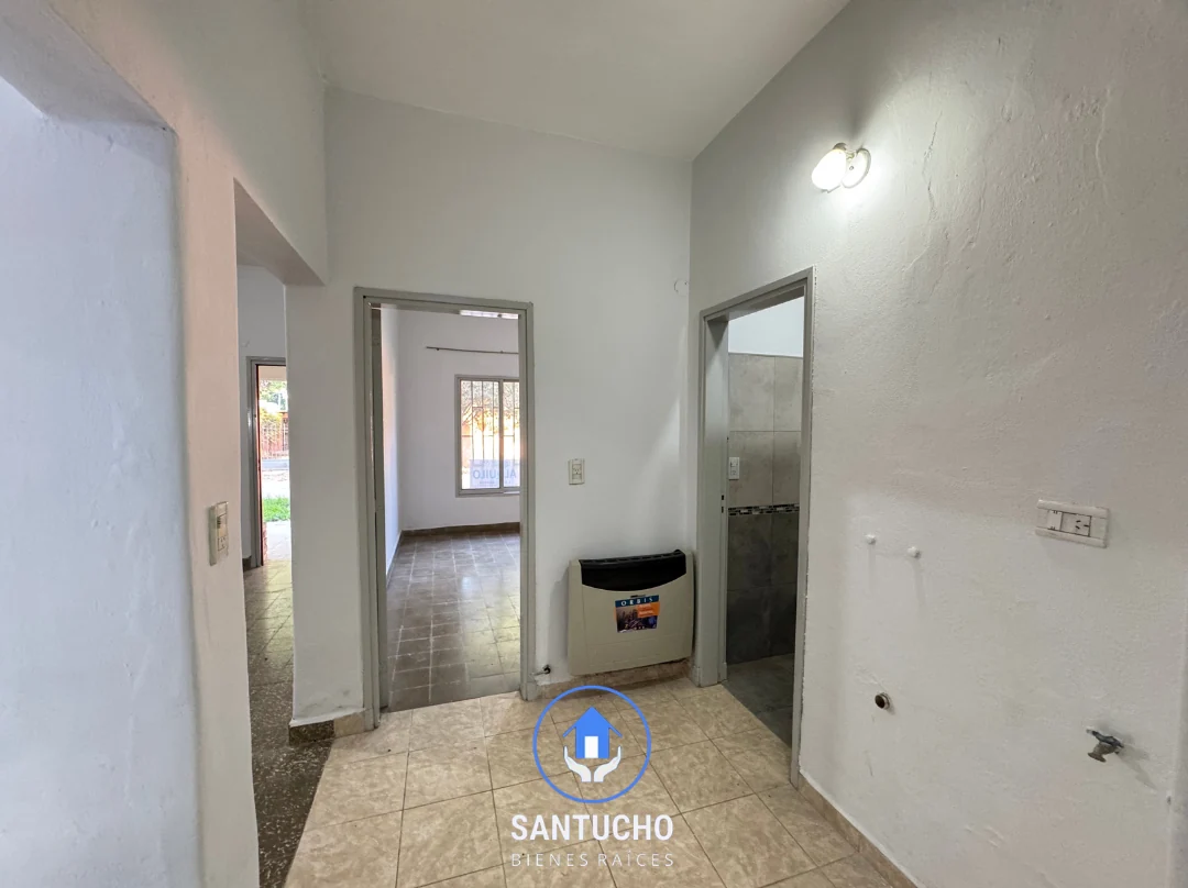 Casa en Alquiler | Casa Delantera – Colonia Caroya