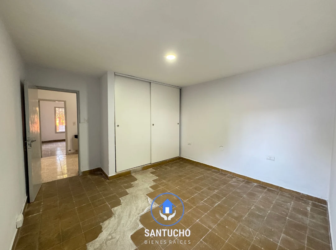 Casa en Alquiler | Casa Delantera – Colonia Caroya