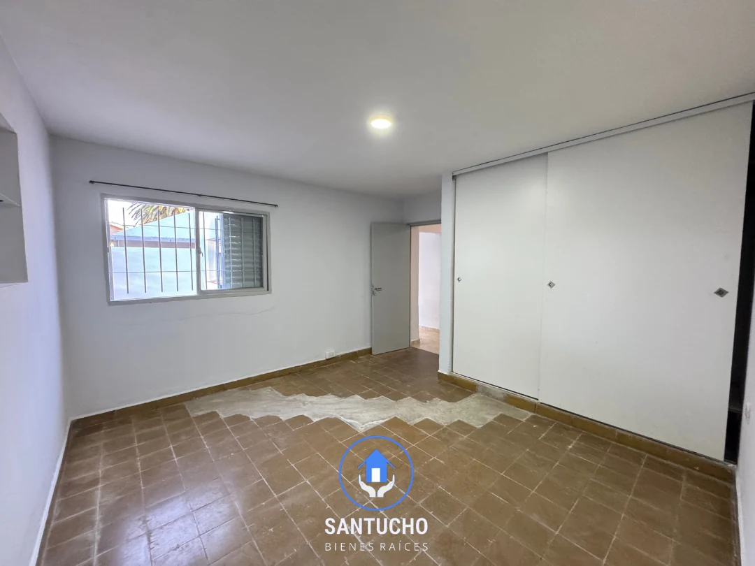 Casa en Alquiler | Casa Delantera – Colonia Caroya