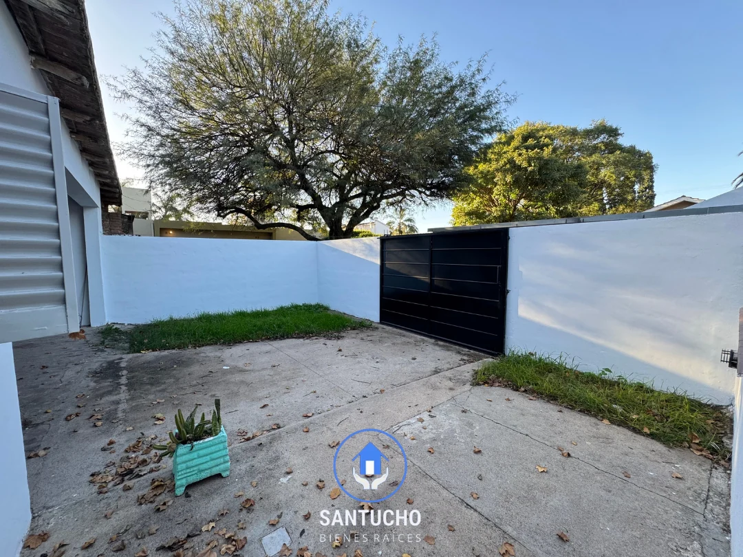 Casa en Alquiler | Casa Delantera – Colonia Caroya
